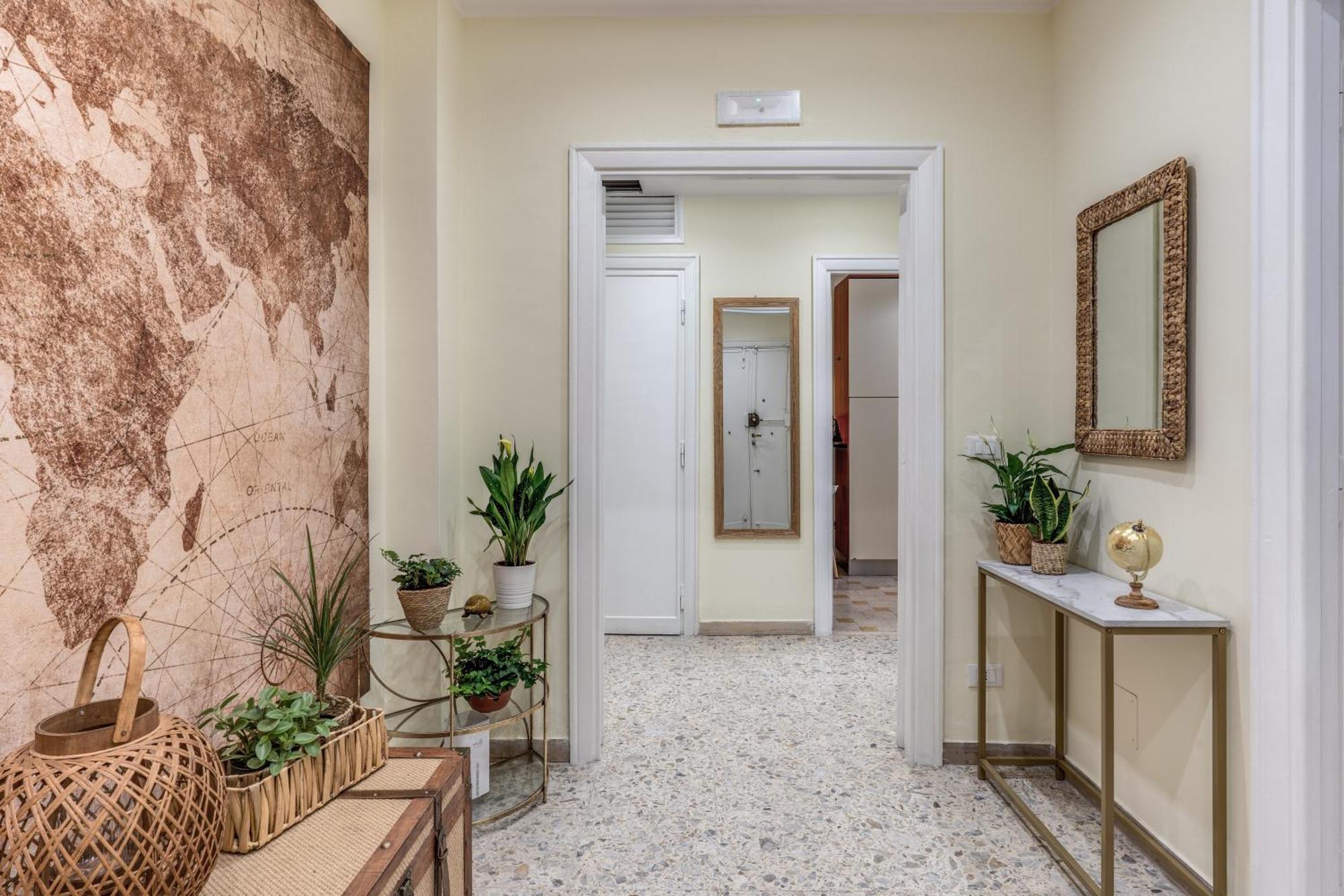 Apartment Vatican Cartographer