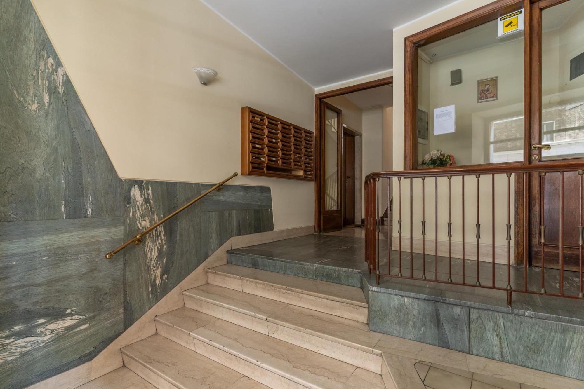 Apartment Vatican Cartographer *